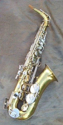 selmer bundy ii alto saxophone price